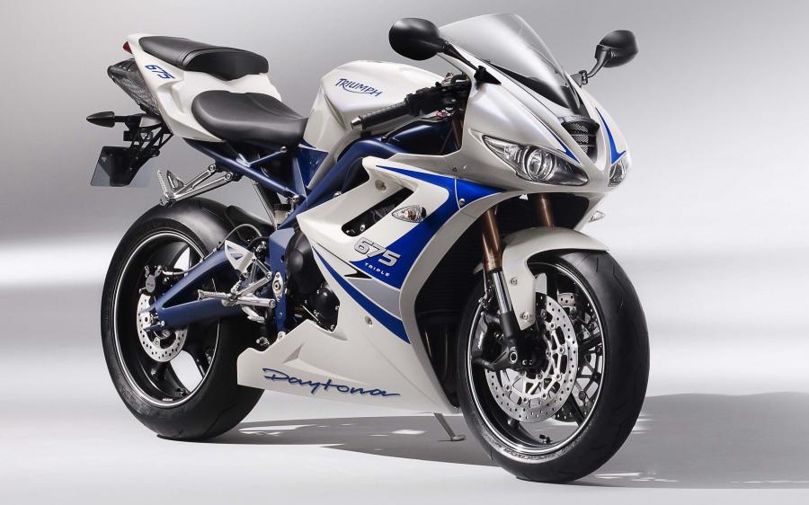 Triumph Daytona 675